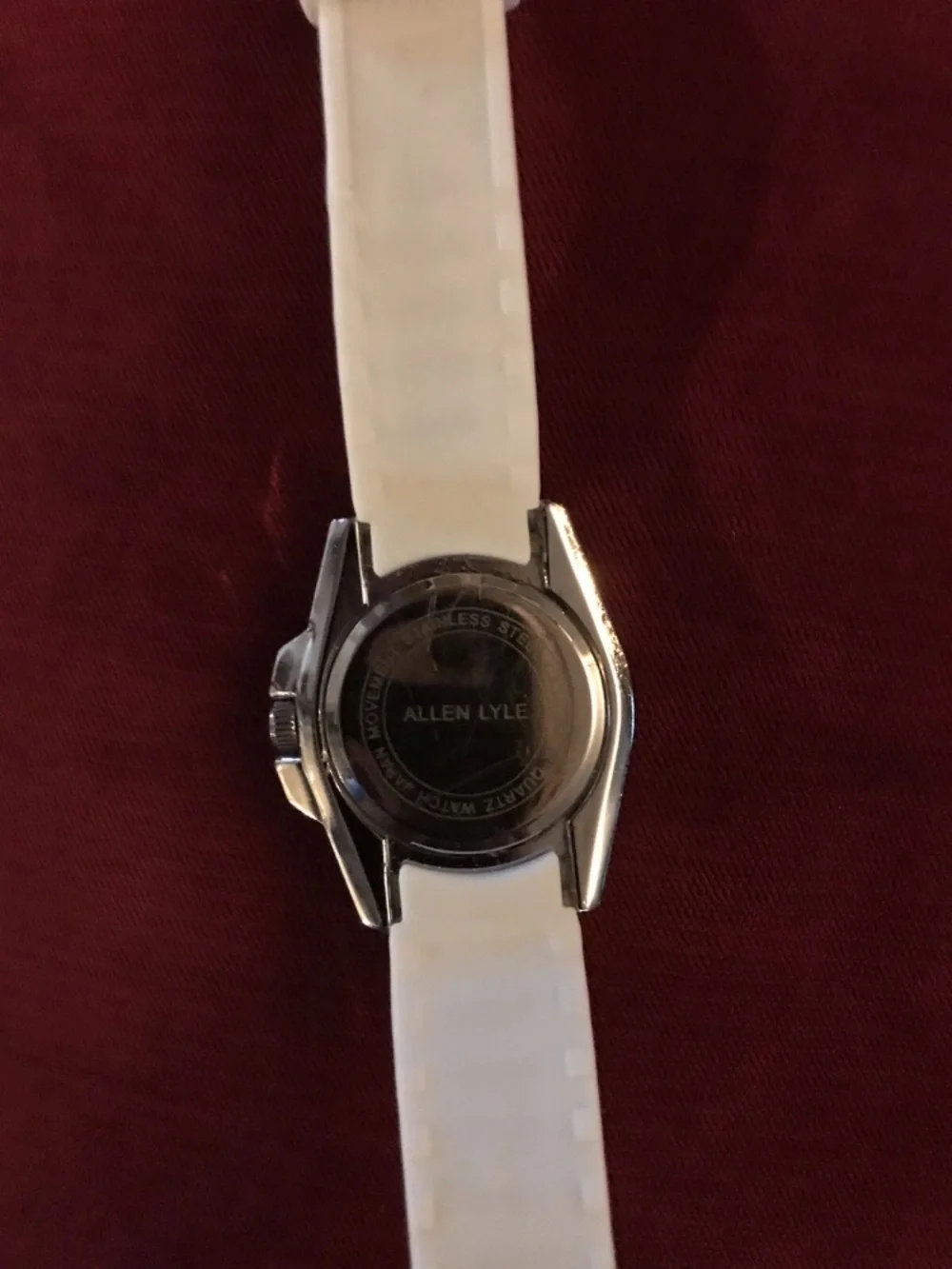 N/A stylish white